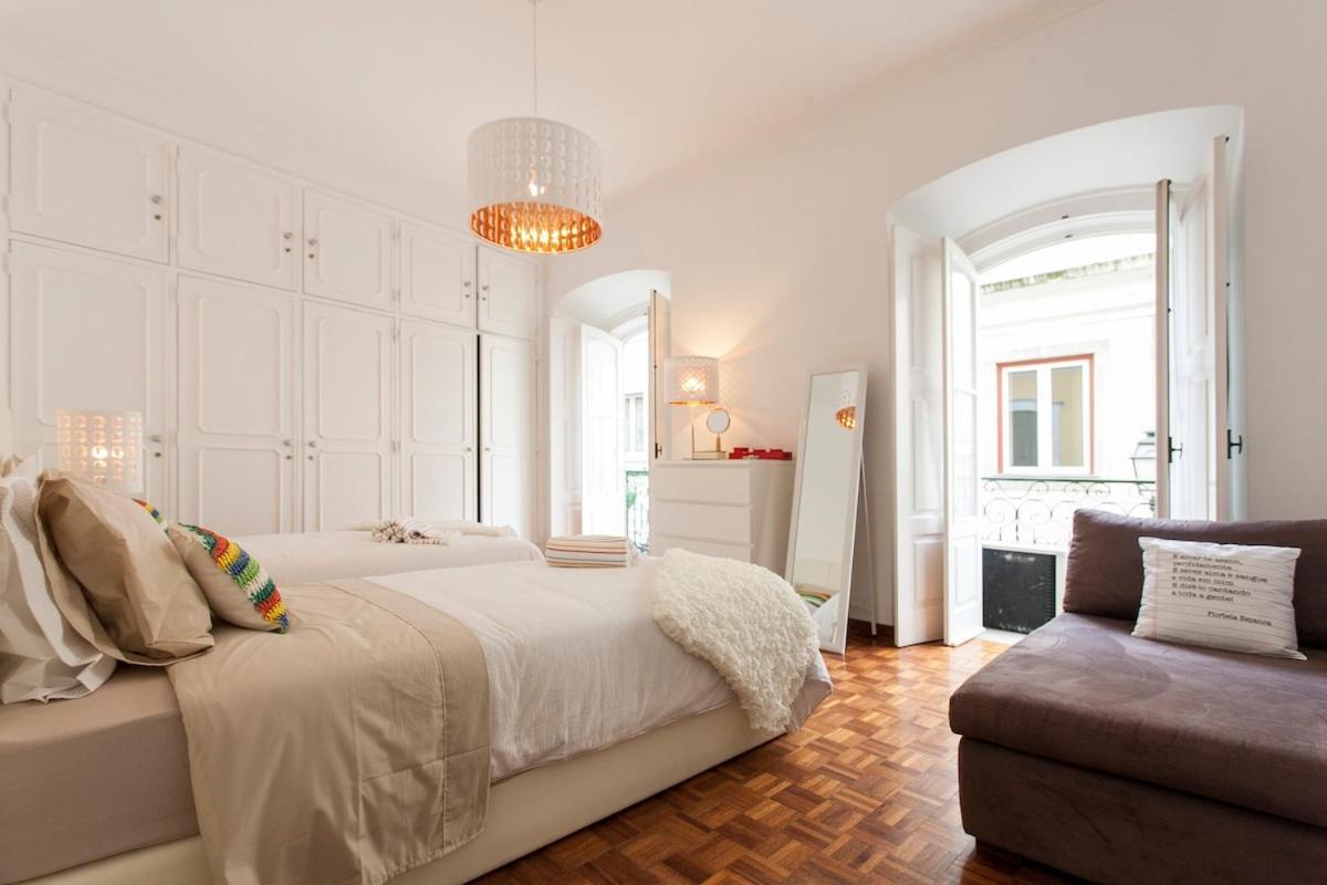 Ginjinha House - 4 Rooms - Bairro Alto - With Ac! リスボン エクステリア 写真