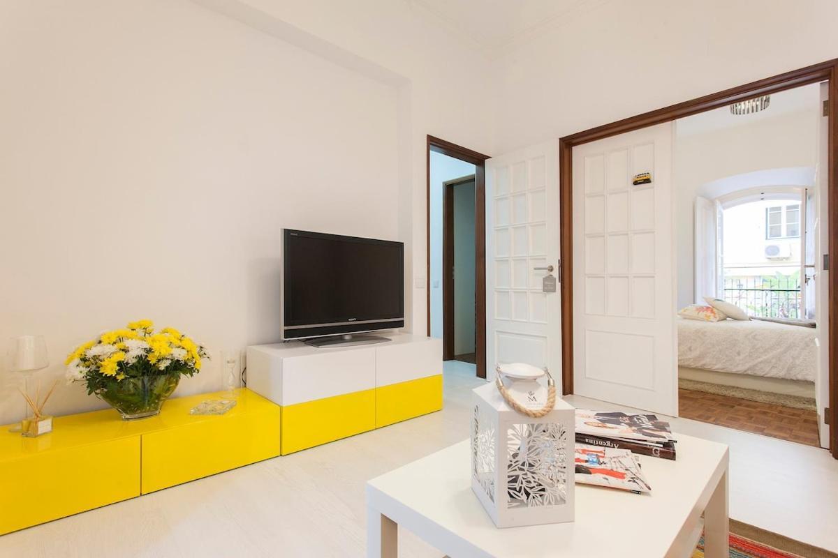 Ginjinha House - 4 Rooms - Bairro Alto - With Ac! リスボン エクステリア 写真
